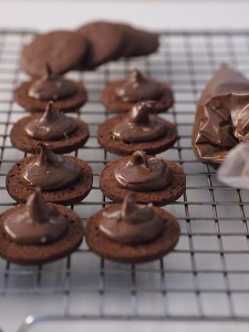 whole wheat cookie sandwich