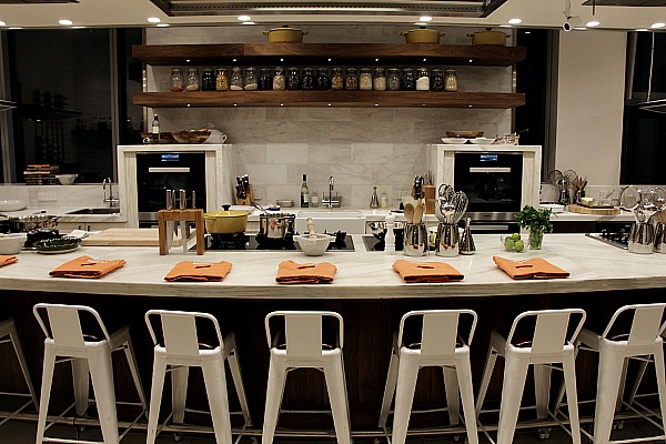 william sonoma kitchen bar stools